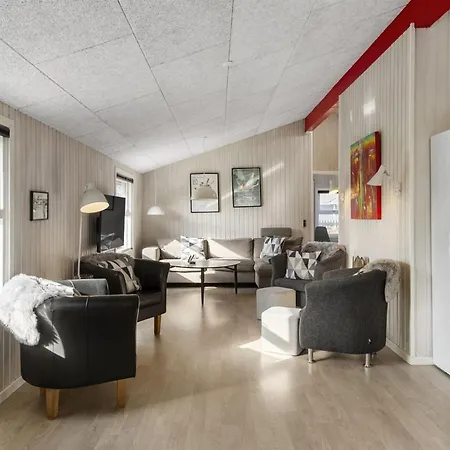 Semesterbostad Mettemarie - 800m From The Sea By Interhome