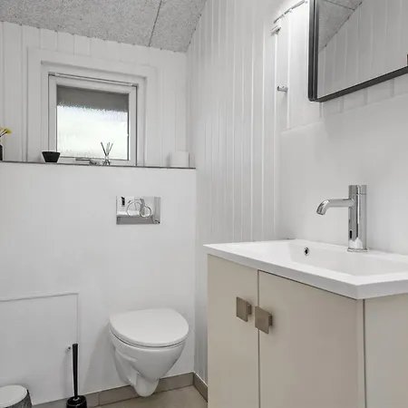 Semesterbostad Mettemarie - 800m From The Sea By Interhome